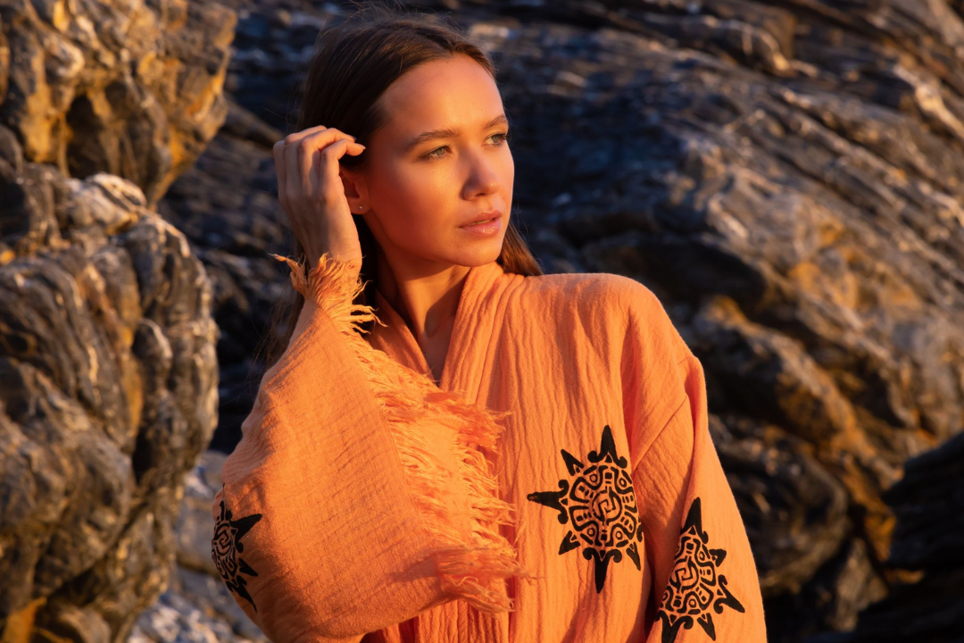 LADY IN ORANGE ORGANIC COTTON KIMONO ROBE