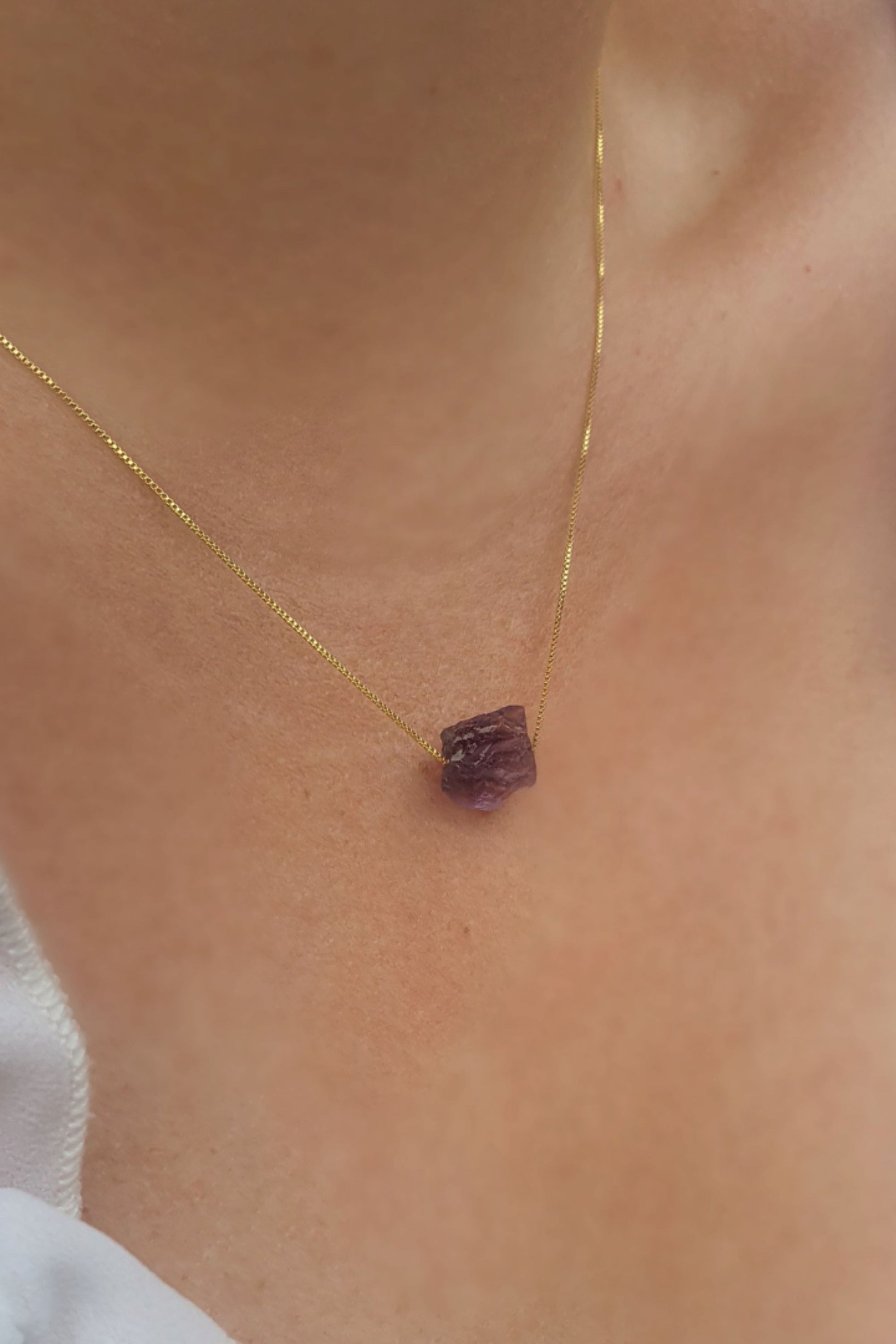 GOLD NECKLACE WITH AMYTHEST  CRYSTAL