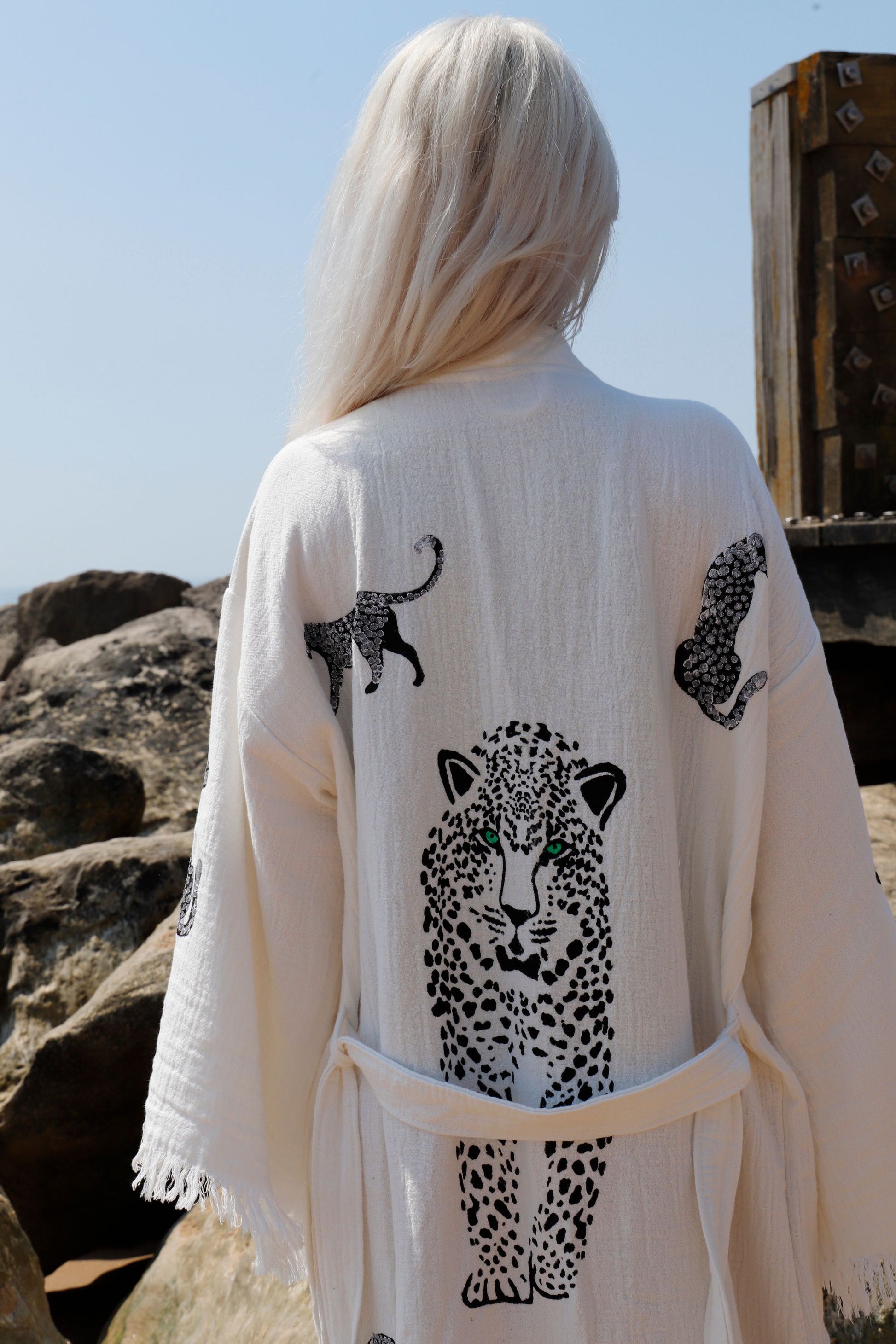 WILD BLACK LEOPARD CREAM ORGANIC COTTON KIMONO
