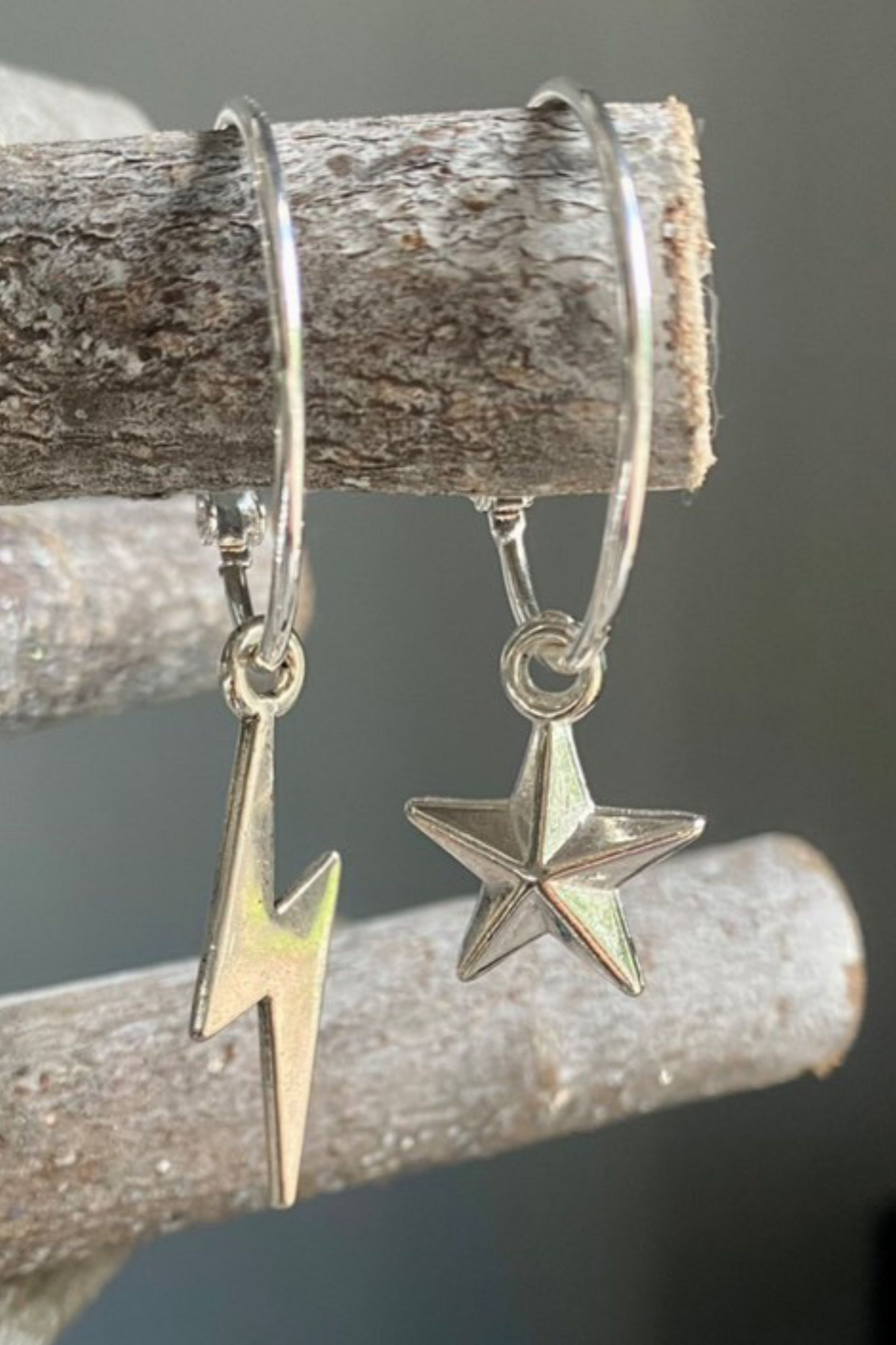 ELECTRO STAR EARRINGS IN SILVER