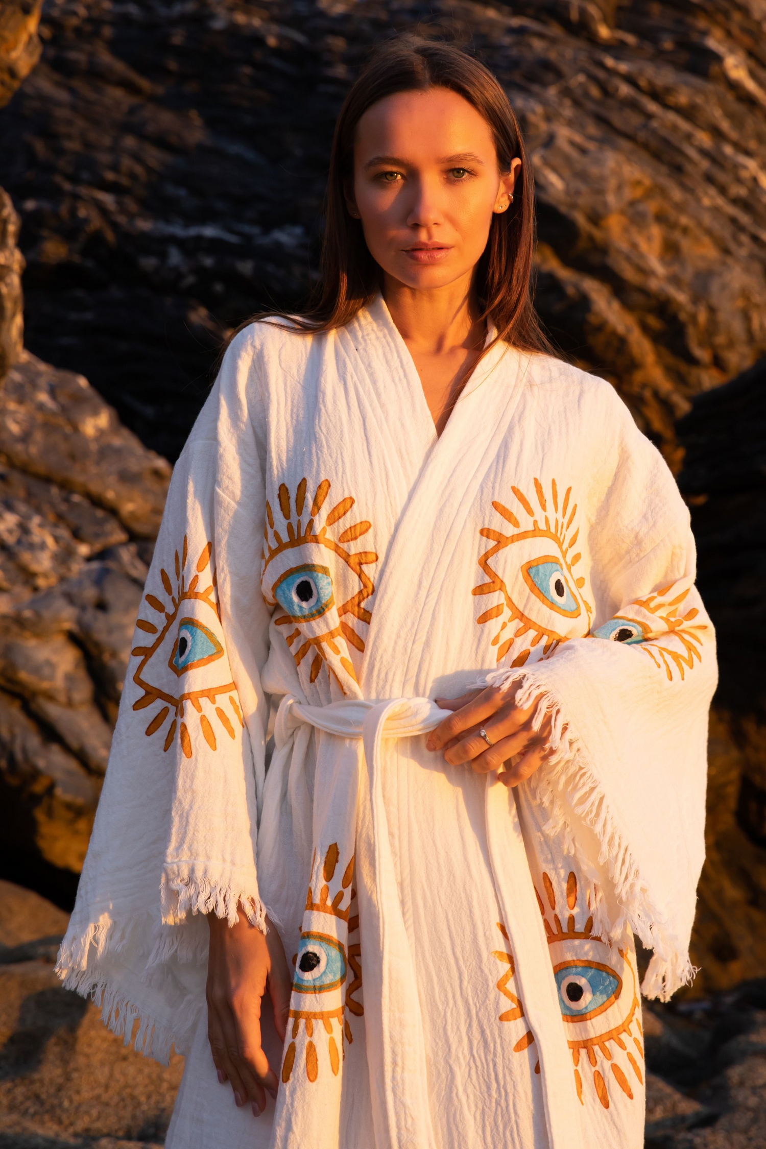 CREAM NAYA ORGANIC COTTON KIMONO BY MERAKI BEACH. 