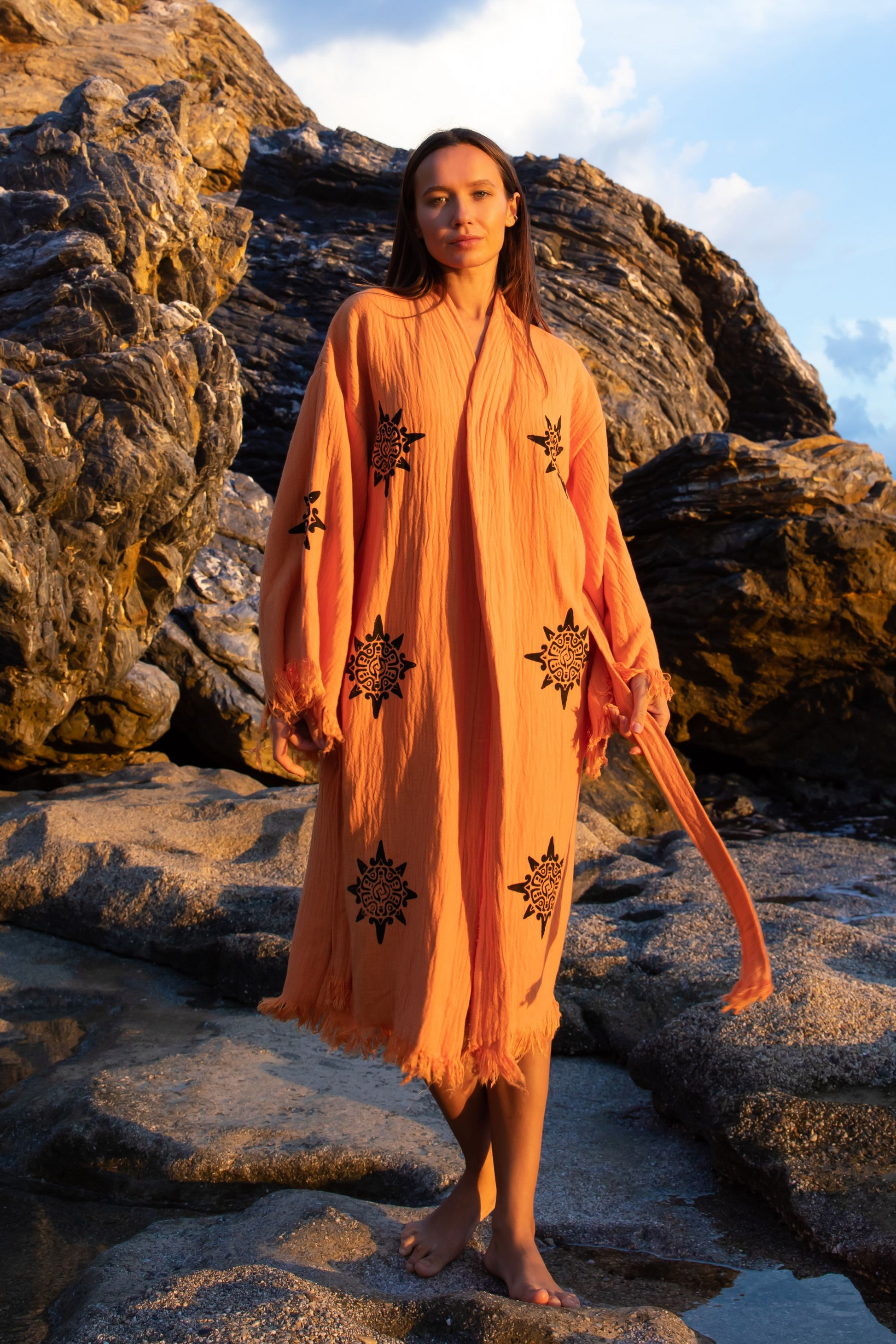 WHEEL OF LIFE ORGANIC COTTON KIMONO IN ORANGE