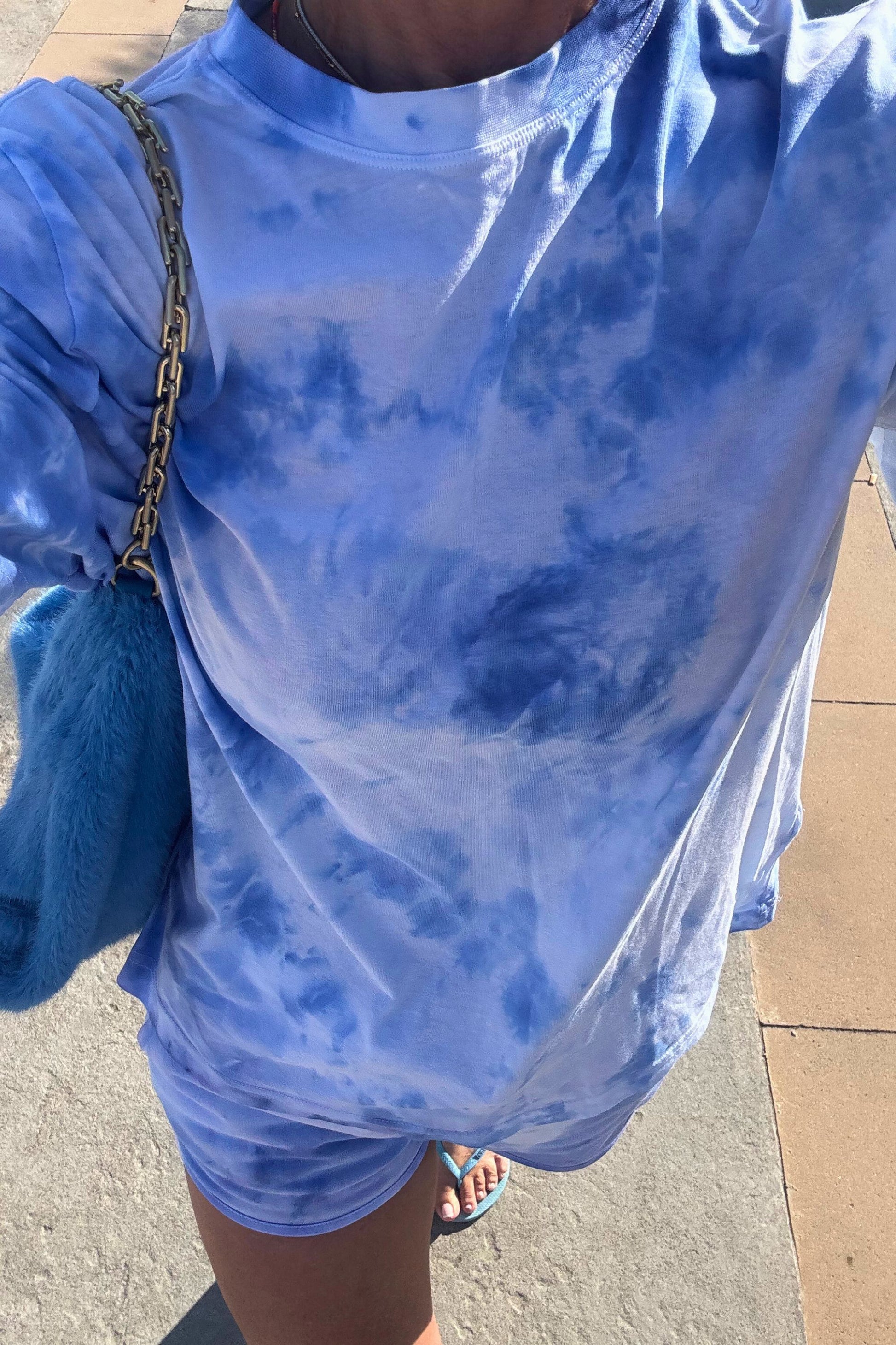OFIA SET IN OCEAN BLUE TIE DYE - TEE SHIRT AND SHORTS