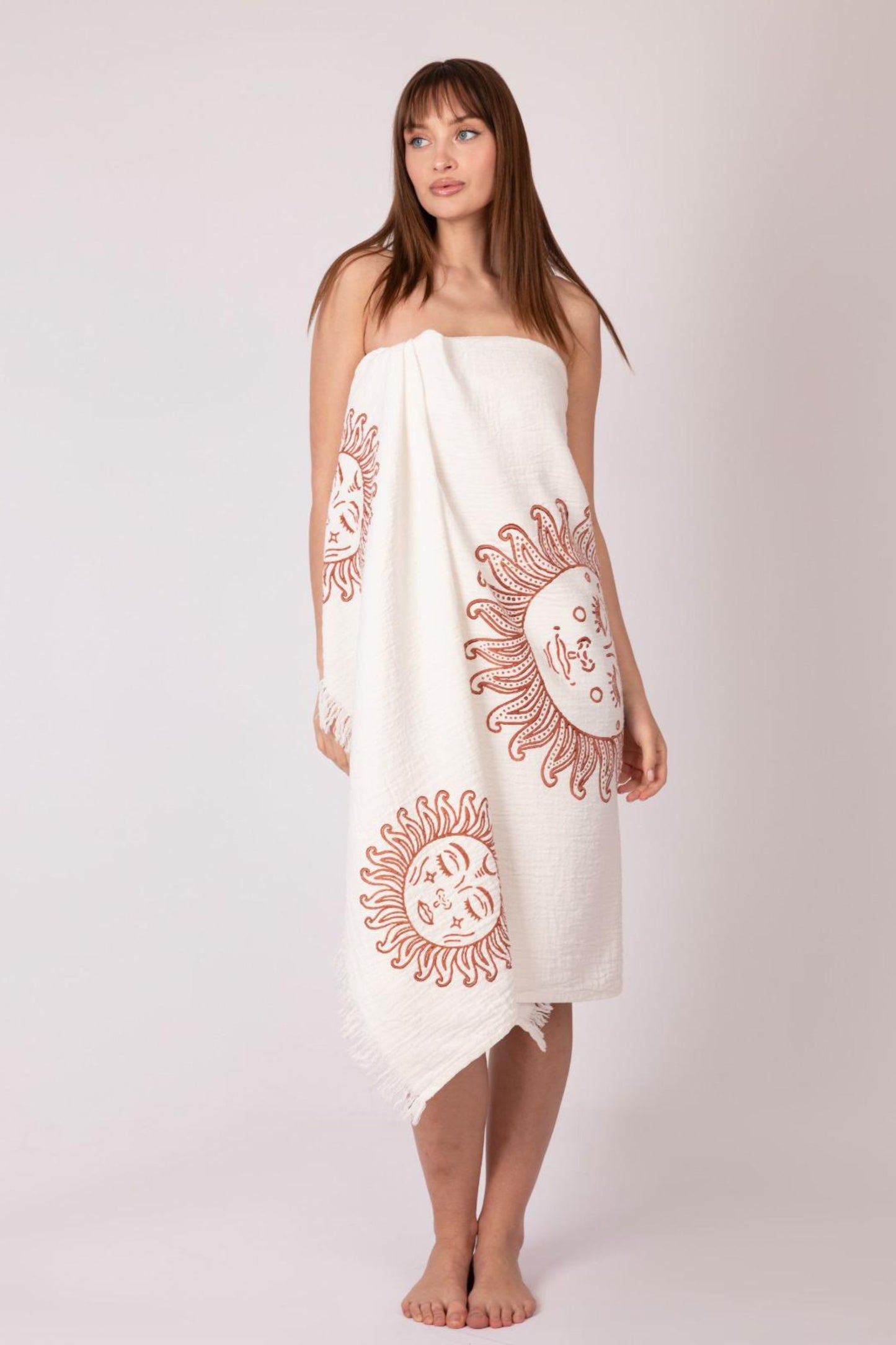 Organic cotton kimono and peshtemal bundle sustainable beachwear by Meraki Beach.